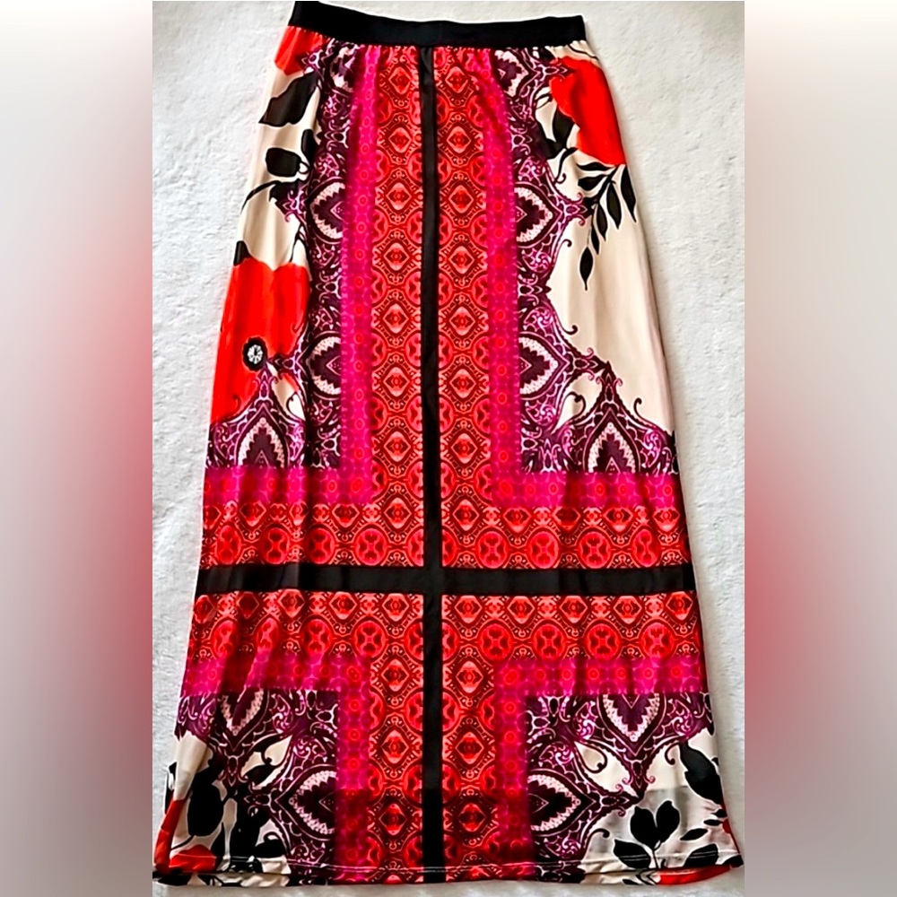 Chico’s Mixed Media Print Skirt Very Versatile great Vacation or Business wear!